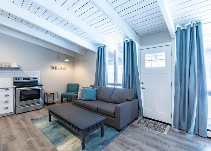 Boutique Suite #7